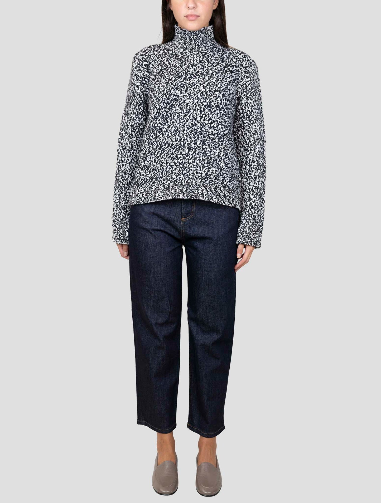 Kiton White Black Cashmere Sweater Turtleneck