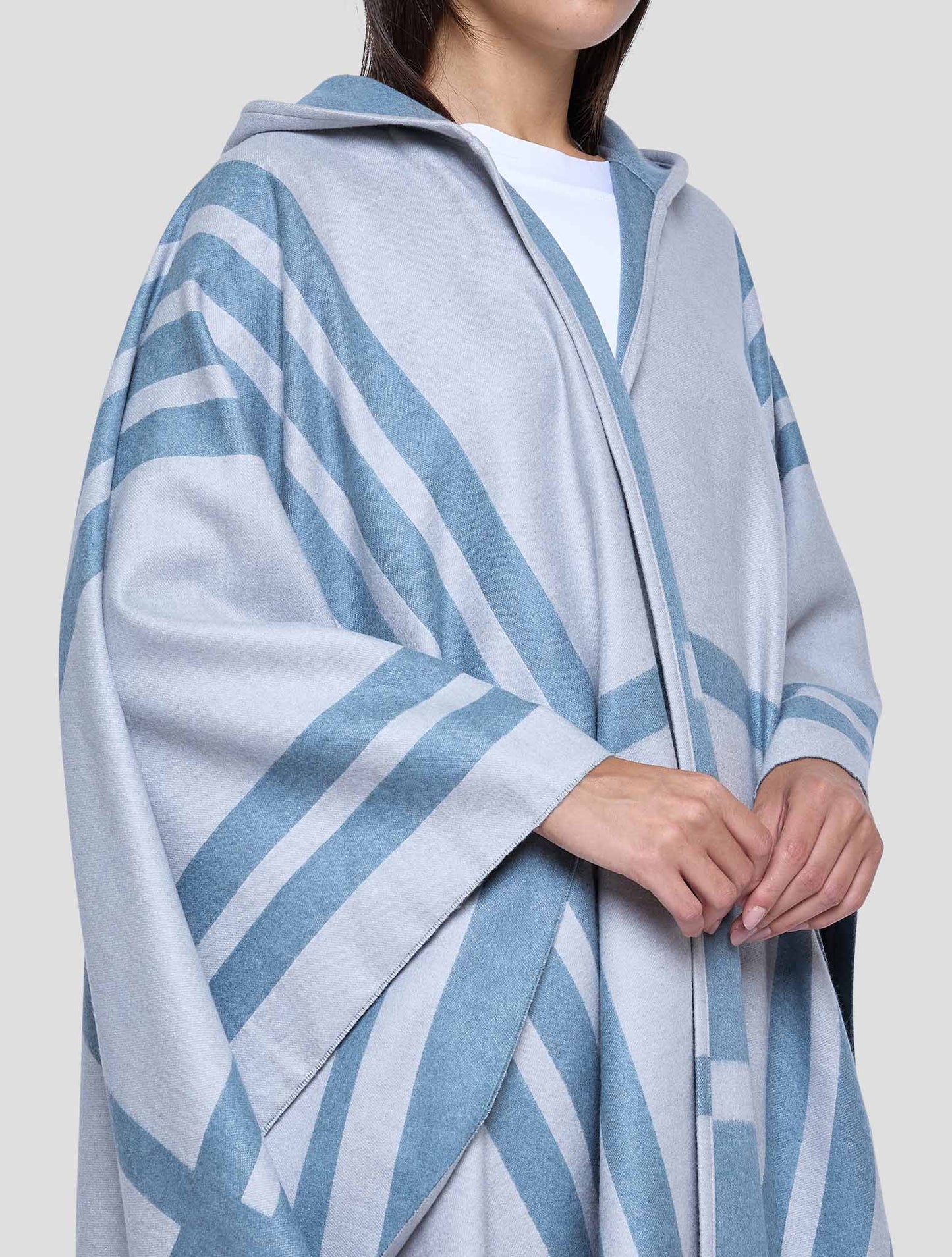 Kiton Gray Silk Cashmere Poncho Women