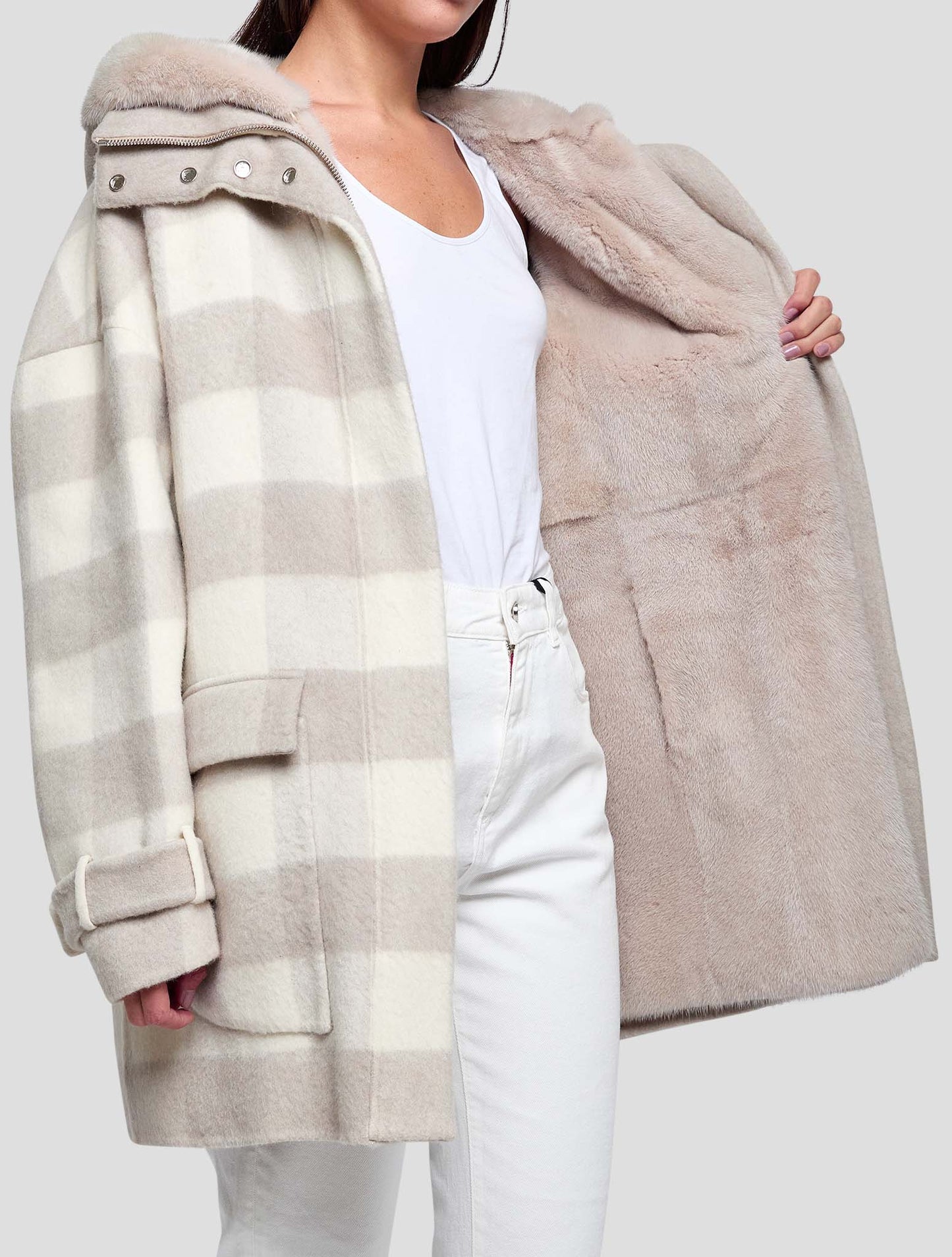 Kiton Beige White Alpaca Mink Fur Overcoat Women